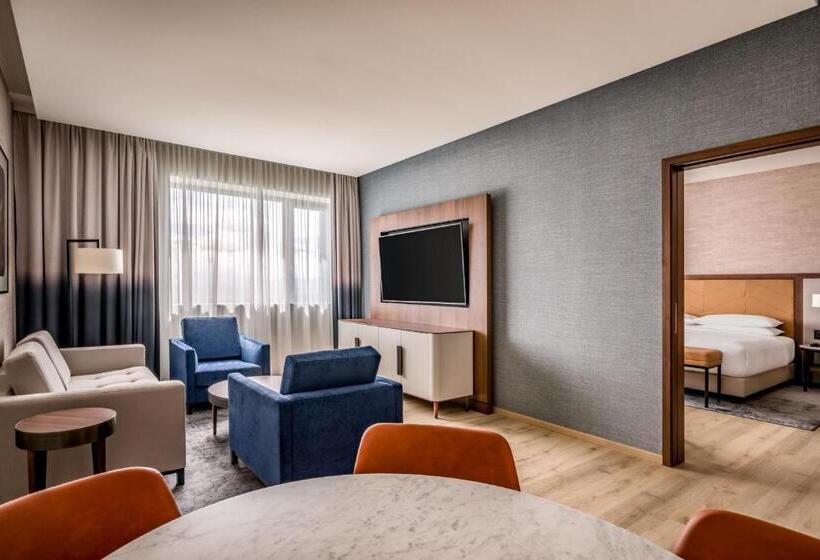 سوئیت کلاب, Geneva Marriott