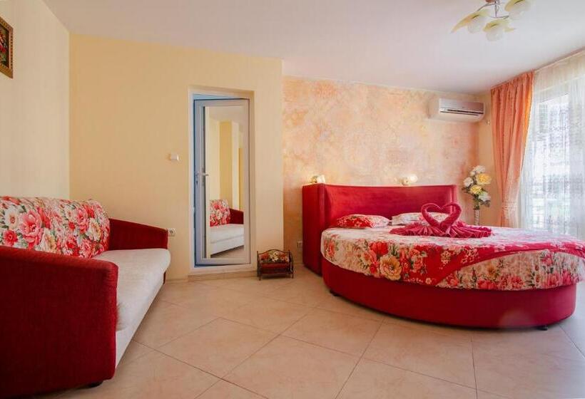 חדר דלוקס צדדי נוף לים, Boutique Guest House  Sofia