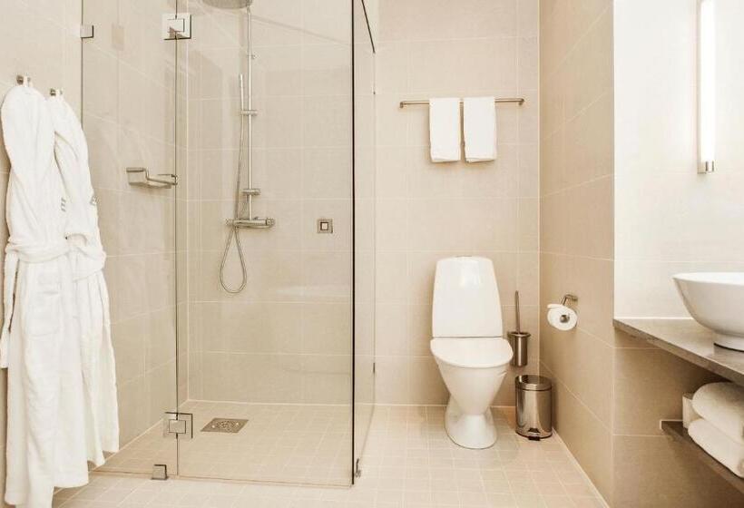 سوییت سوپریور, Elite Hotel Ideon, Lund