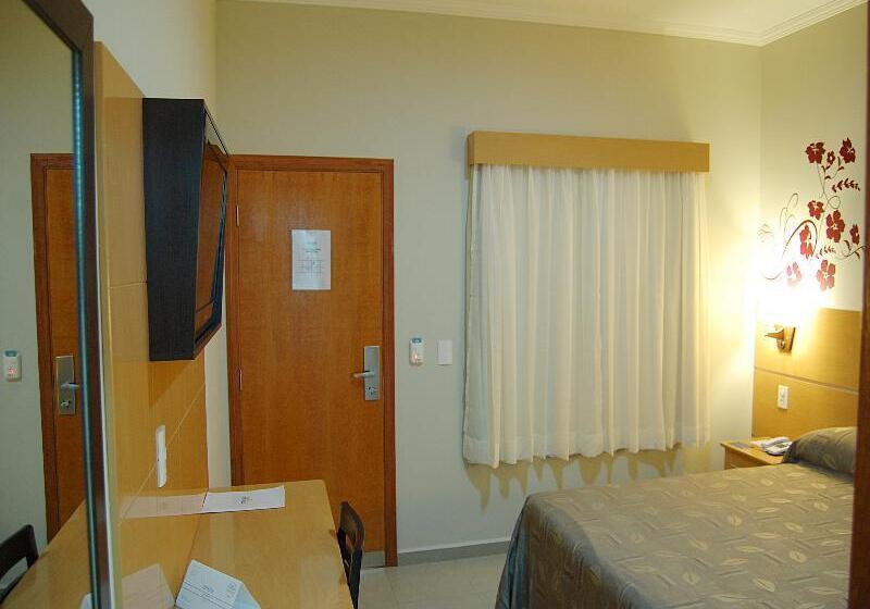Люкс, Limeira Suites
