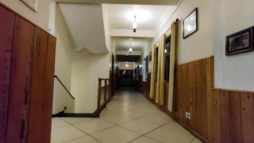 디럭스 룸, Sapphire Luxury Suite Ooty