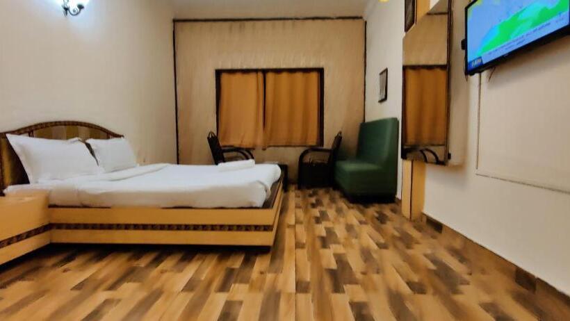 디럭스 룸, Sapphire Luxury Suite Ooty