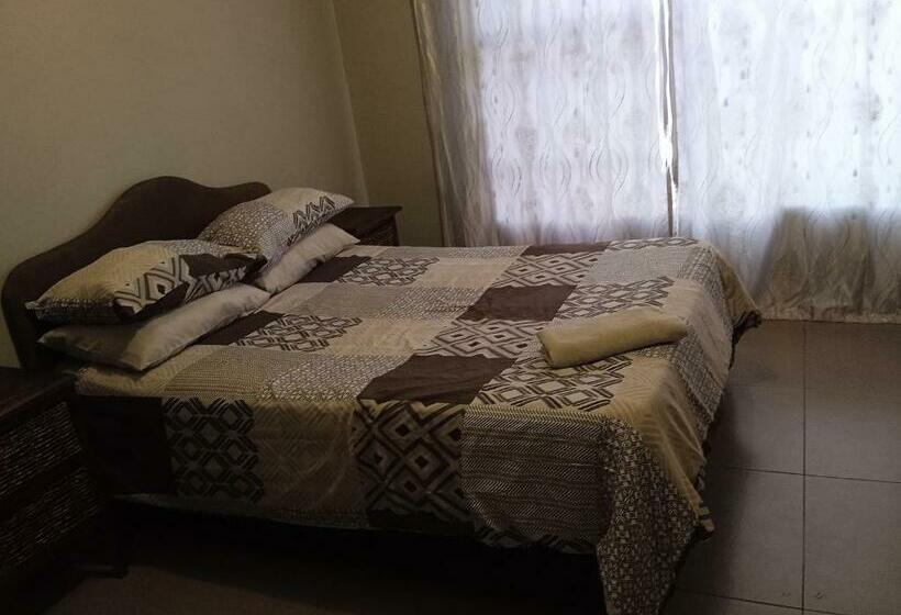 이코노미 룸, Lux Contractors Accommodation