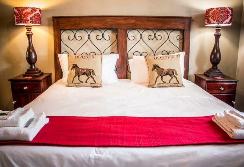 스탠다드 룸 킹사이즈 침대, Kralinbergh Estate Guesthouse
