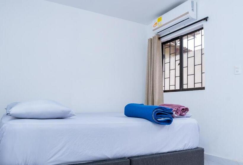 اتاق استاندارد, Oresca Hostel