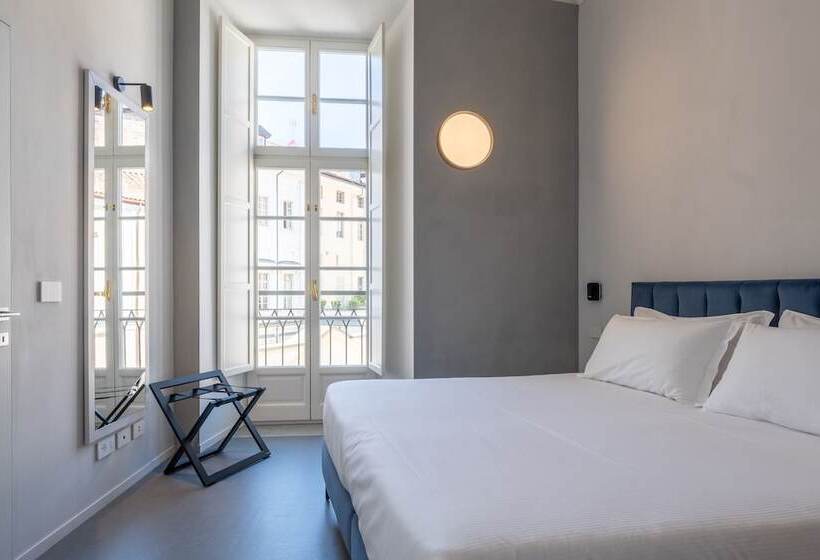 جناح عائلي, Oriana Homel Torino