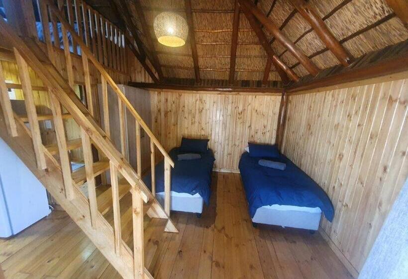 샬레, Overnight At Prieska