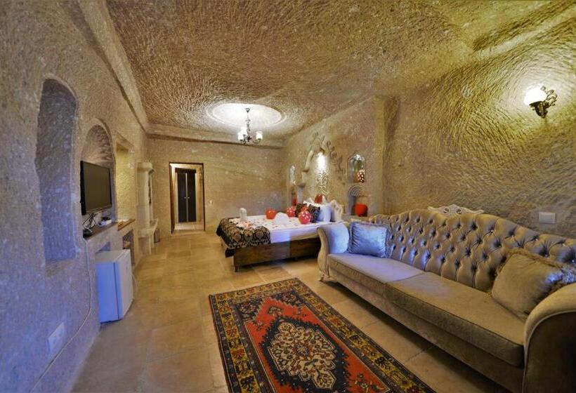 Номер Стандарт, Dedeli Konak Cave
