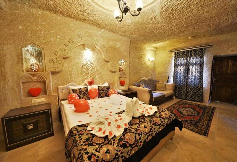 Quarto Estandar, Dedeli Konak Cave