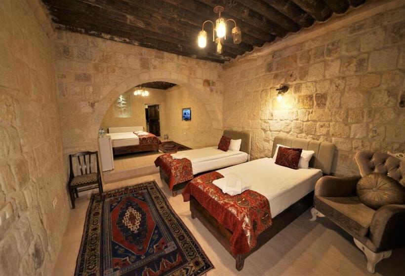 Quarto Familiar, Dedeli Konak Cave