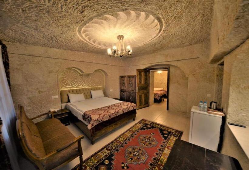 Семейный Номер, Dedeli Konak Cave