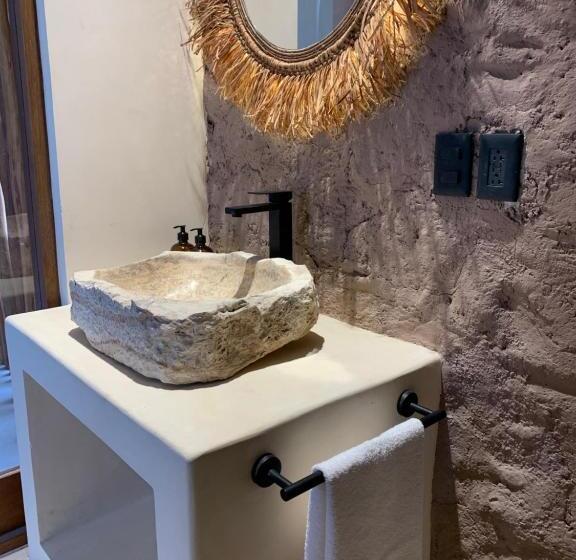 سوئیت با تخت بزرگ, Tikul Hotel Boutique