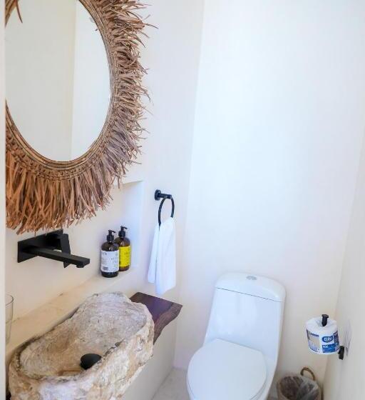 سوییت, Tikul Hotel Boutique
