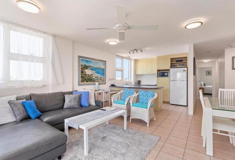 Апартаменты 2 спальни Вид на Сад, 84 The Spit Holiday Apartments