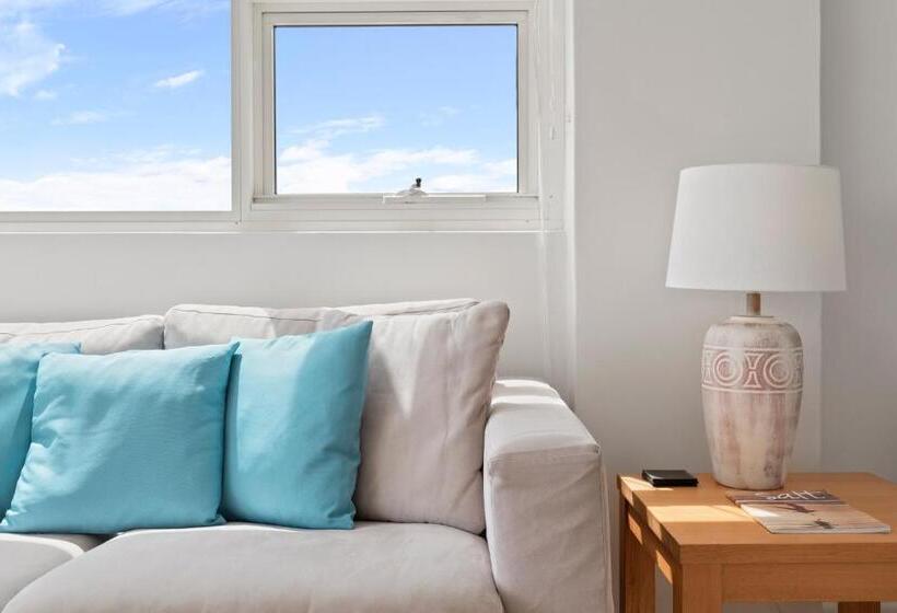 Апартаменты Ejecutiva 2 Спальни, 84 The Spit Holiday Apartments