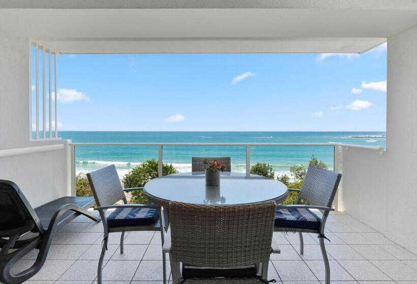 Superior 2-bedroom flat with sea view, 84 The Spit Holiday Apartments