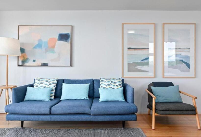 Апартаменты Ejecutiva 2 Спальни, 84 The Spit Holiday Apartments