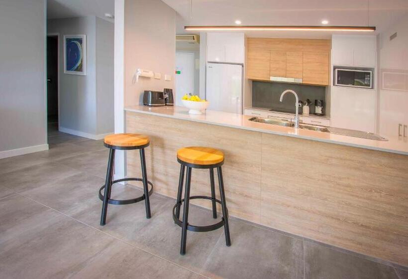 Апартаменты Superior 2 Спальни, 84 The Spit Holiday Apartments