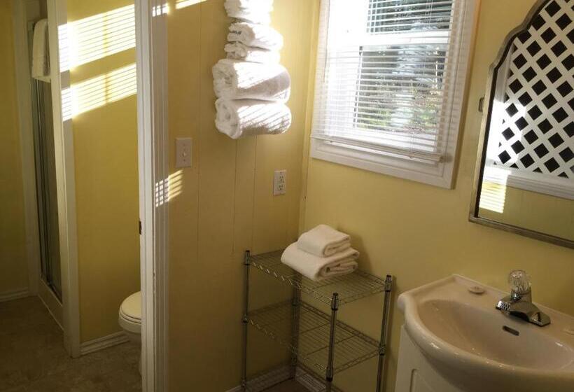 标准间带双人床, Lakelawn B&b Motel
