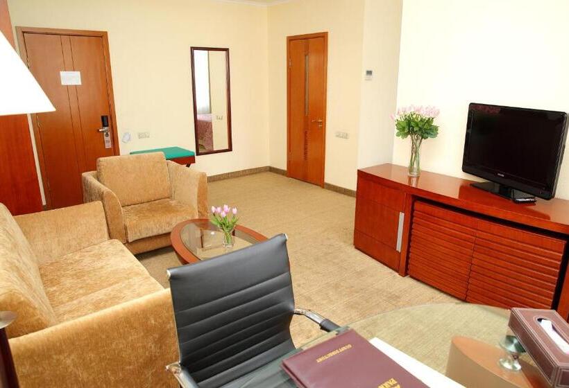 سوییت, Park Hotel Bishkek