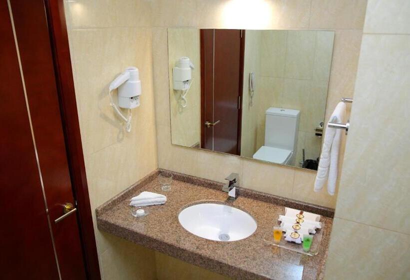 اتاق سوپریور یک تخته, Park Hotel Bishkek