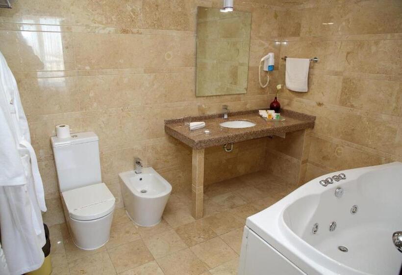 آپارتمان 2 خوابه, Park Hotel Bishkek