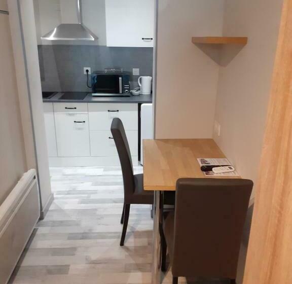 استودیوی استاندارد, Les Appartements Du Saint Hubert