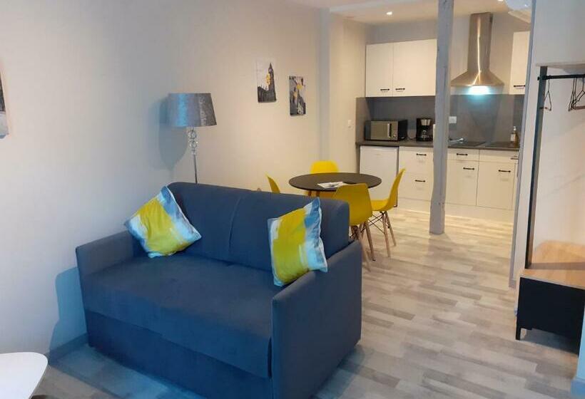 استودیوی استاندارد, Les Appartements Du Saint Hubert