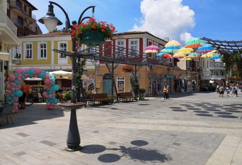 Дом 1 Спальня, Marina Sands Bijou Boutique Is An Excellent Choice For Travelers Visiting Obzor