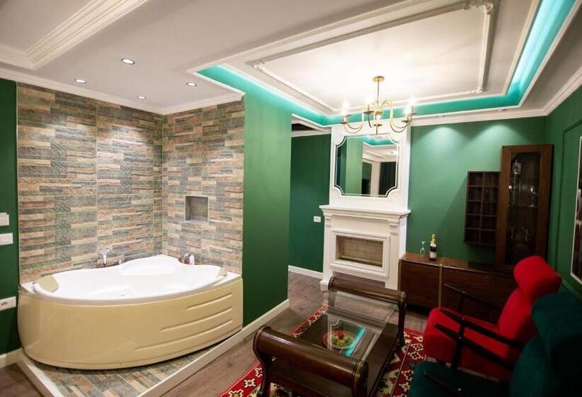 带大床的高级房间, Boutique Hotel Kooperativa