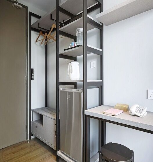 استودیوی استاندارد با تخت دو نفره بزرگ, Komune Living & Wellness In The Park