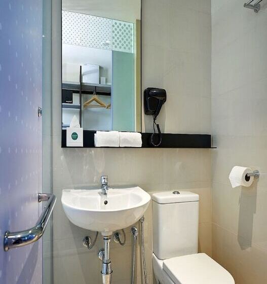 استودیوی استاندارد با تخت دو نفره بزرگ, Komune Living & Wellness In The Park