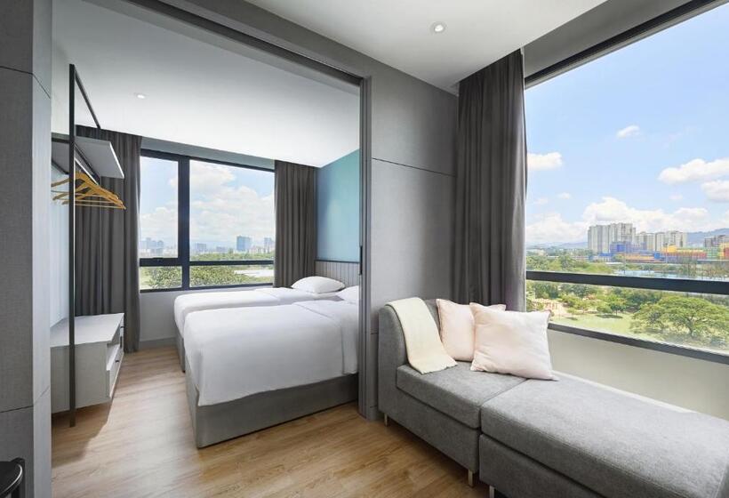 استودیوی استاندارد, Komune Living & Wellness In The Park