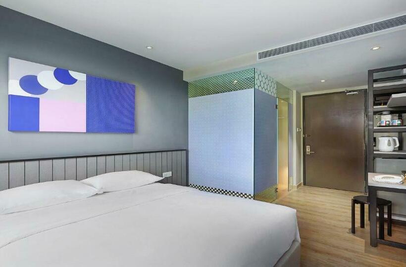 استودیوی استاندارد, Komune Living & Wellness In The Park