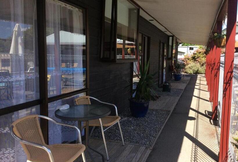 침실 2개 아파트, Asure Kapiti Court Motel