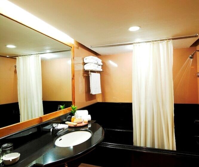스탠다드 룸 더블 침대, Manuallaya The Resort & Spa