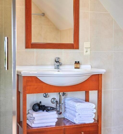 Семейный Номер, B&b Abdeshof