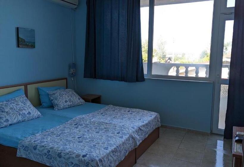 Семейный Номер Deluxe, Guest House Chalakov