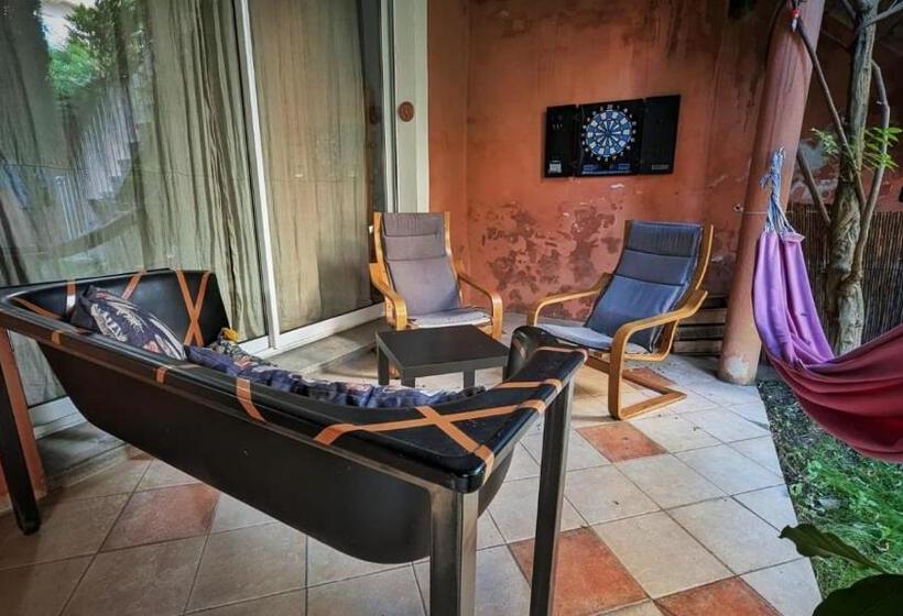 Студио Стандарт Вид на Сад, Chambre Condamine Spa
