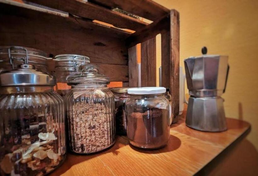 Студио Стандарт Вид на Сад, Chambre Condamine Spa