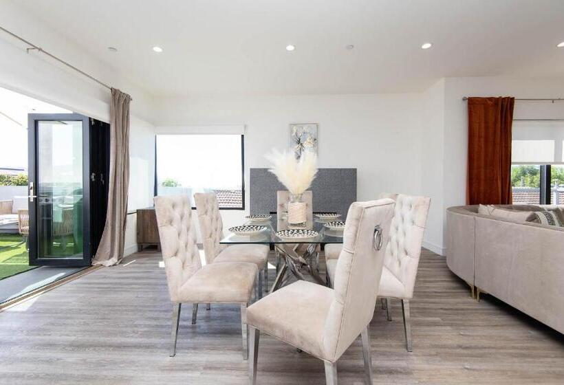Апартаменты Пентхаус 1 Спальня, Regency Modern Apartments