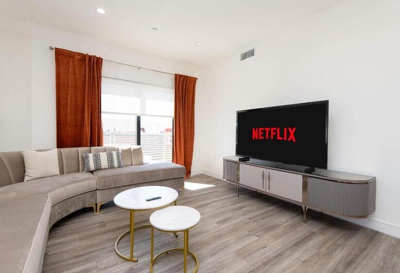 Апартаменты Пентхаус 1 Спальня, Regency Modern Apartments