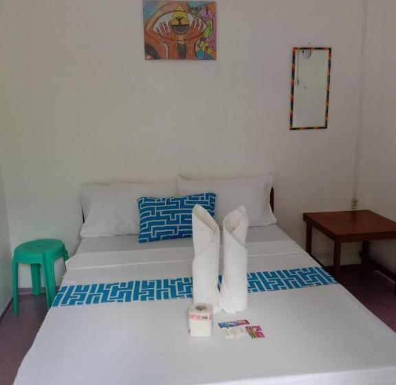 이코노미 룸, Bucana Beachfront Guesthouse