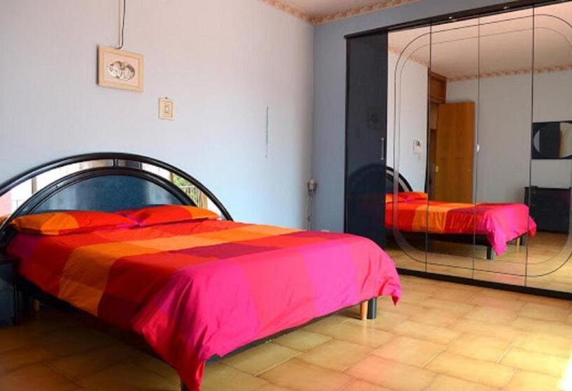 اتاق استاندارد با تخت بزرگ, B&b Le Tre Rose Di Maria