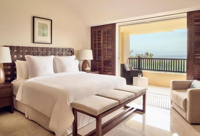 3 Sovrums Villa, Four Seasons Resort Punta Mita