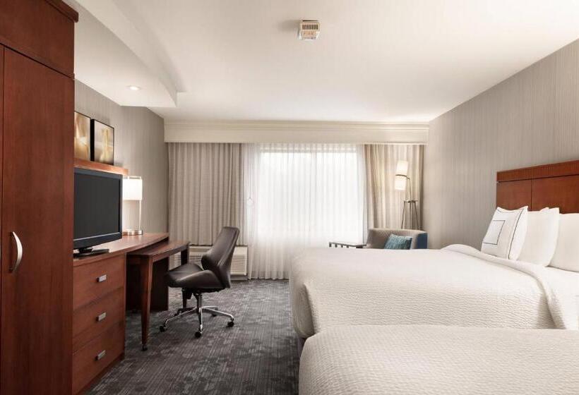 Номер Стандарт Адаптированный для Инвалидов, Courtyard By Marriott Potomac Mills Woodbridge