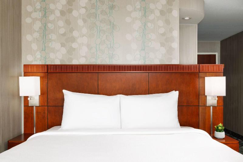 Стандартный Номер Кровать Кинг, Courtyard By Marriott Potomac Mills Woodbridge
