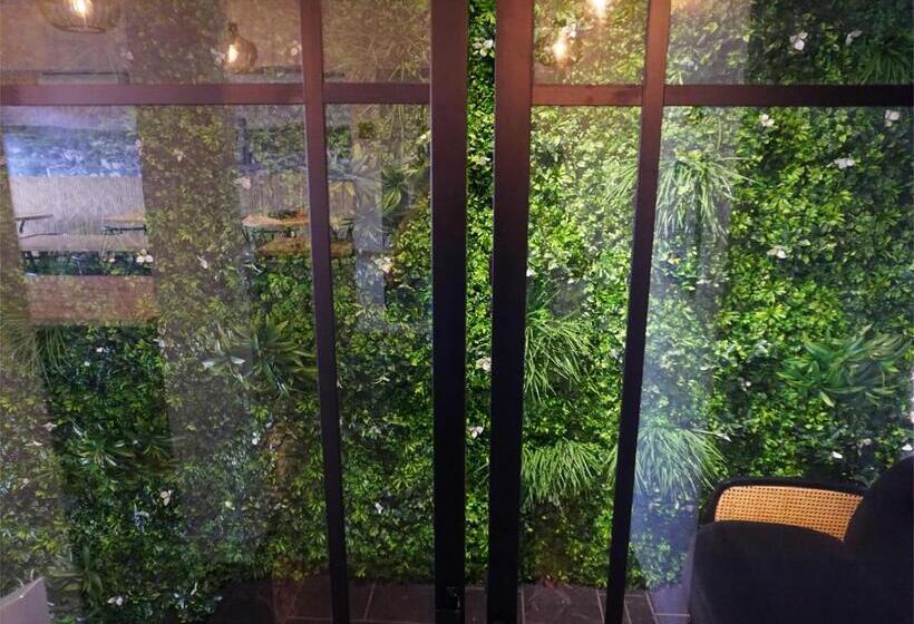 Номер Стандарт, Hôtel Le Glacier