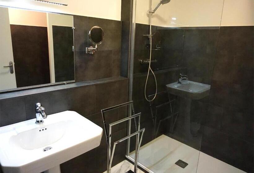 Номер Стандарт Трехместный, Hôtel Le Glacier