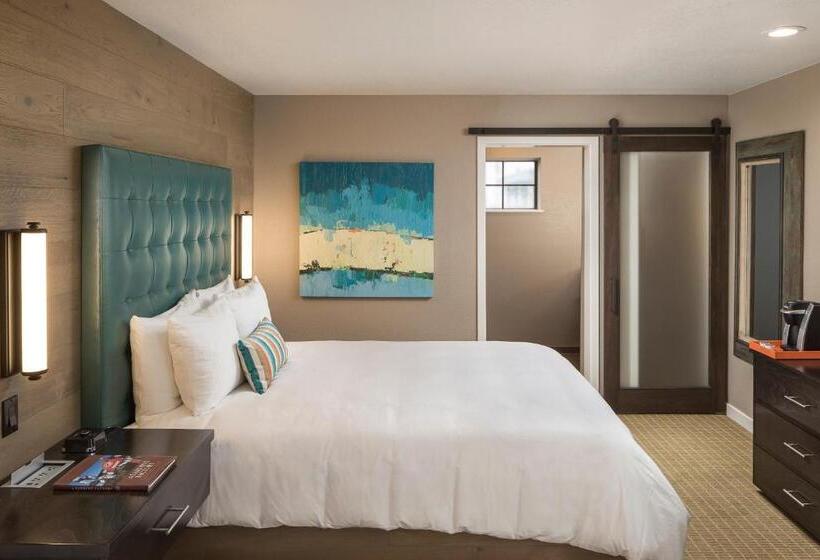 Quarto Estandar Cama King para Deficientes Físicos, Wave Street Inn
